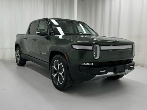 Used 2023 Rivian R1T Adventure image 1