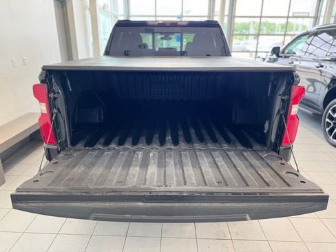 Certified 2022 Chevrolet Silverado 1500 High Country w/ Safety Package II AWD/4WD image 38