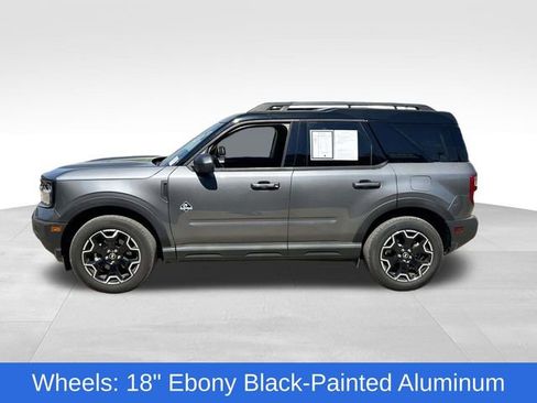 Used 2025 Ford Bronco Sport Outer Banks image 2