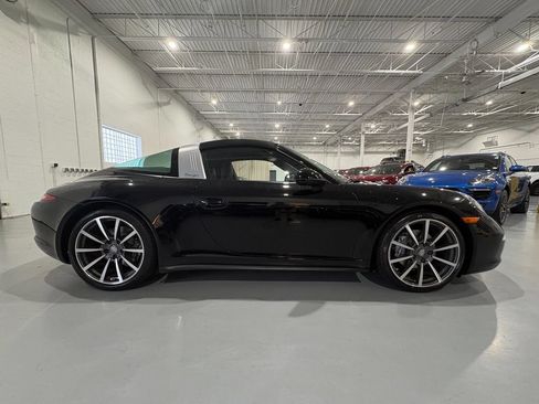 Used 2016 Porsche 911 Targa 4 AWD/4WD image 8