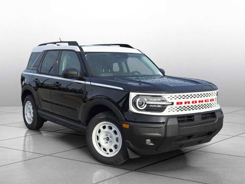 New 2026 Ford Bronco Sport Heritage w/ Convenience Package AWD/4WD image 2