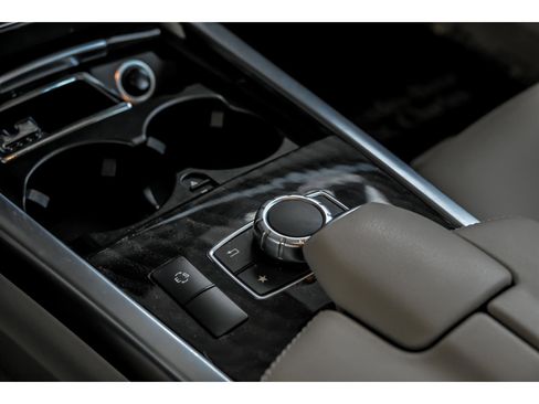 Used 2016 Mercedes-Benz E 350 4MATIC Sedan image 25