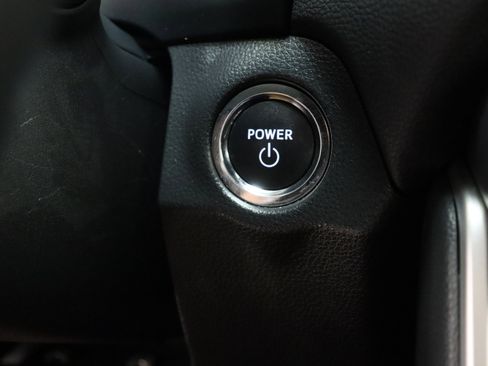 Certified 2025 Toyota RAV4 XLE Premium AWD/4WD image 18