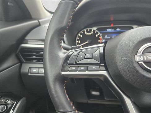 Used 2024 Nissan Altima 2.5 SR w/ SR Premium Package image 18