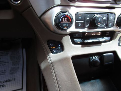 Used 2016 GMC Yukon SLT w/ HD Trailering Package RWD image 15