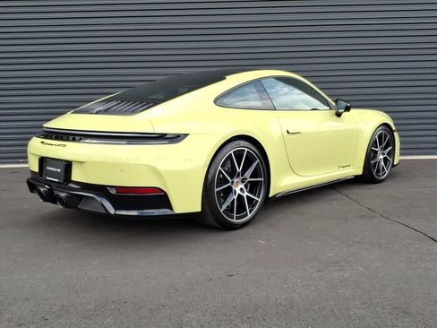 Used 2025 Porsche 911 Carrera 4 GTS image 28