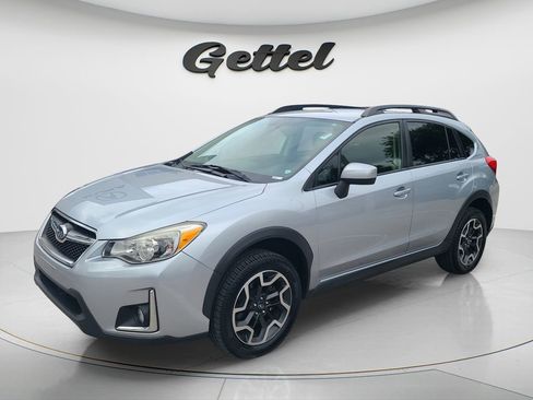 Used 2017 Subaru Crosstrek 2.0i Premium image 1