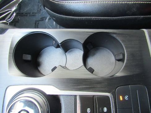 Used 2022 Ford Escape SEL image 48