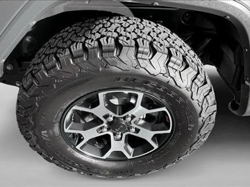 Used 2020 Jeep Wrangler Unlimited Sport image 9