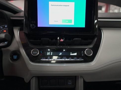 Certified 2023 Toyota Corolla Cross LE image 27