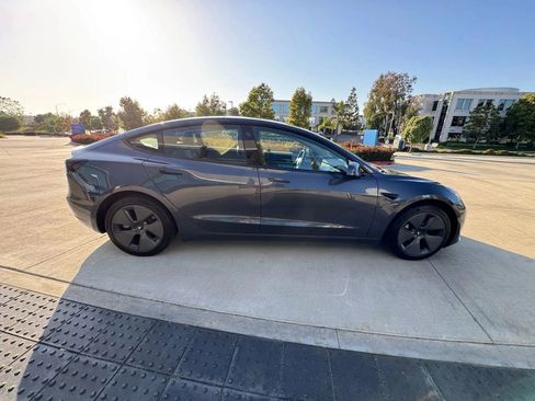 Used 2023 Tesla Model 3 Standard Range image 6