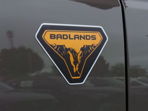 Used 2025 Ford Bronco Badlands AWD/4WD image 22