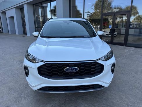 Used 2023 Ford Escape ST-Line Select image 8