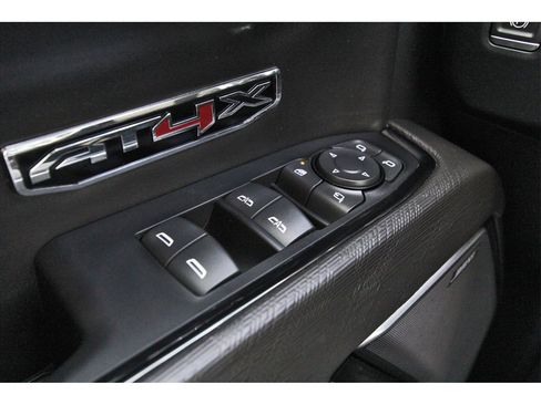 Used 2023 GMC Sierra 1500 AT4X image 19