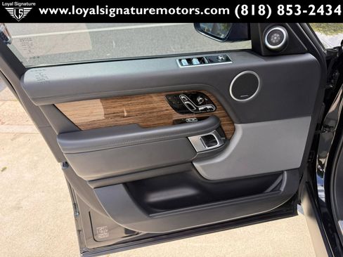 Used 2018 Land Rover Range Rover Supercharged image 23