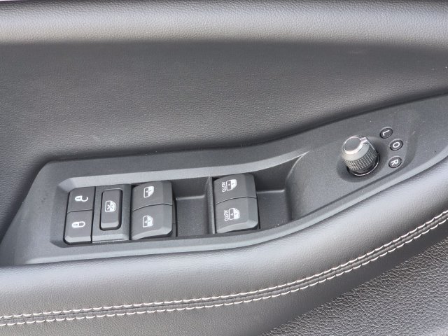 New 2027 Jeep Grand Cherokee Altitude RWD image 28