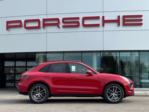 New 2026 Porsche Macan AWD/4WD image 15