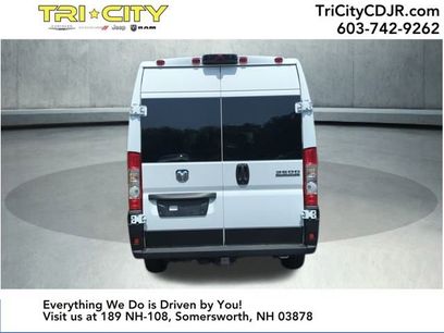 New 2025 RAM ProMaster 3500 w/ Quick Order Package 22G SLT