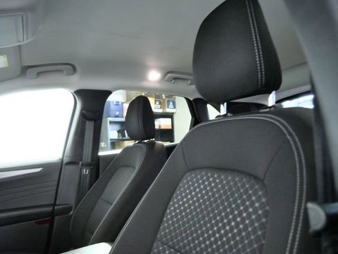 Certified 2025 Ford Escape Active AWD/4WD image 17