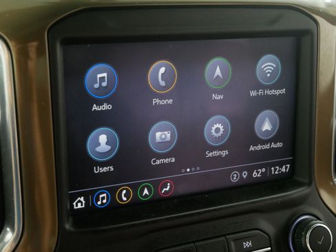 Used 2021 Chevrolet Silverado 1500 High Country w/ Technology Package image 32