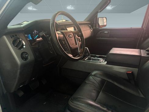 Used 2016 Ford Expedition Platinum image 5