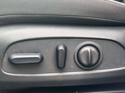 Used 2023 Chevrolet TrailBlazer LT image 17