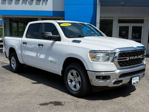 Used 2023 RAM 1500 Big Horn AWD/4WD image 3