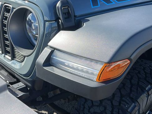 Certified 2025 Jeep Wrangler Rubicon image 7