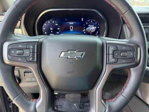 Used 2023 Chevrolet Suburban RST w/ Sport Performance Package AWD/4WD image 17