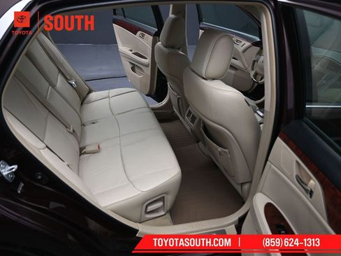 Used 2012 Toyota Avalon Limited image 29