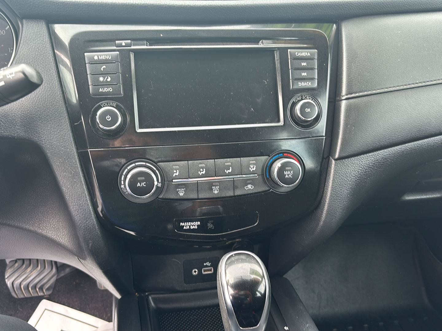 Used 2020 Nissan Rogue S FWD image 5