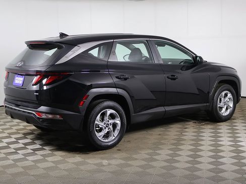 Certified 2024 Hyundai Tucson SE image 9