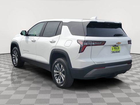 New 2026 Chevrolet Equinox LT w/ Convenience Package II FWD image 4