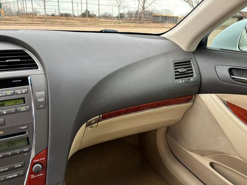 Used 2010 Lexus ES 350 image 18