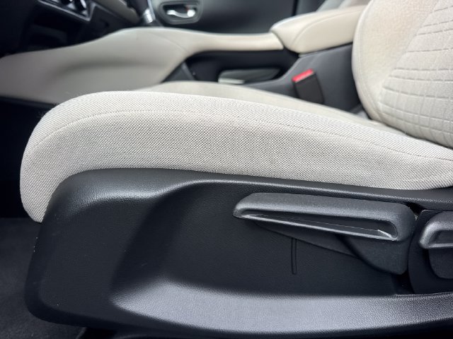 Used 2025 Honda HR-V LX image 14