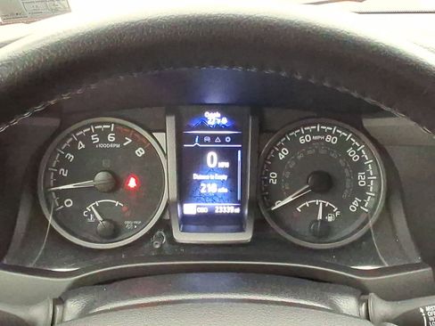 Used 2021 Toyota Tacoma TRD Off-Road w/ Technology Package image 13