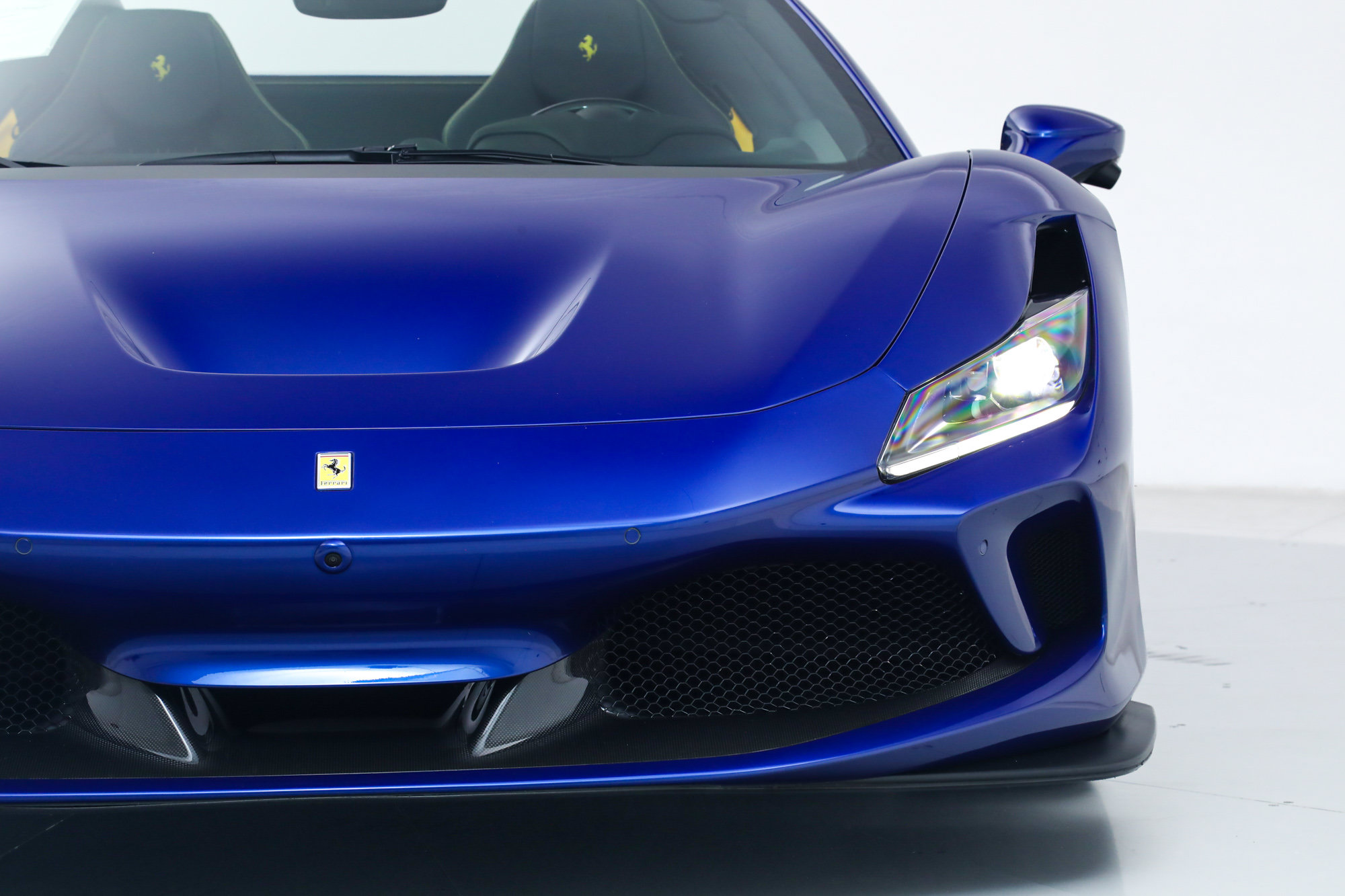 Certified 2022 Ferrari F8 Tributo RWD image 15