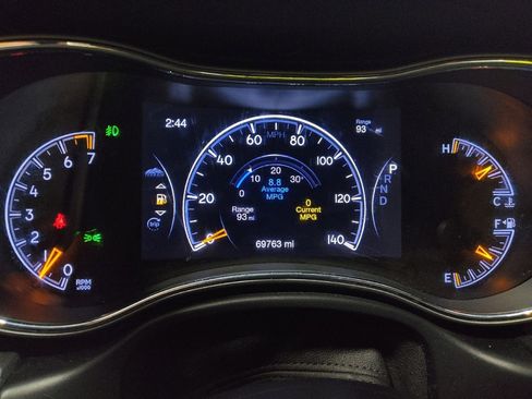 Used 2018 Jeep Grand Cherokee Limited image 23