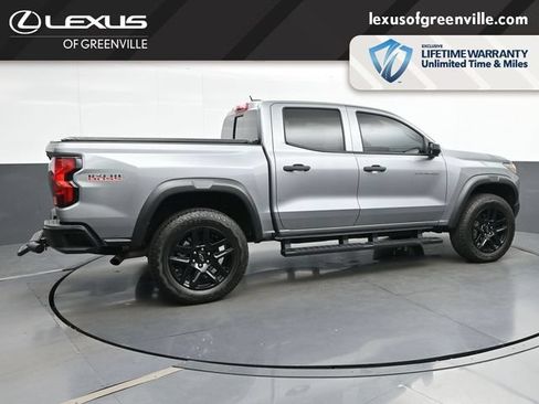 Used 2025 Chevrolet Colorado Trail Boss AWD/4WD image 8