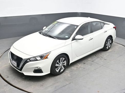 Used 2020 Nissan Altima 2.5 S FWD image 27