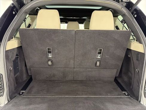Used 2019 Land Rover Discovery HSE AWD/4WD image 29