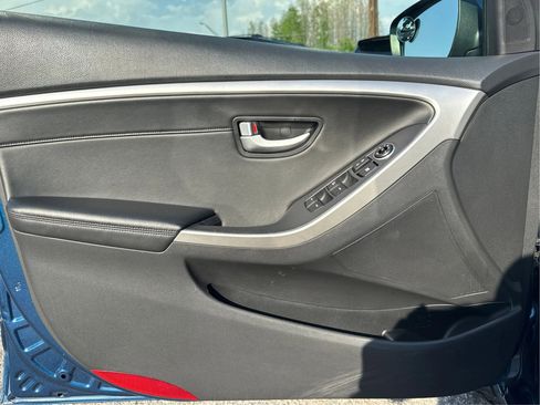 Used 2013 Hyundai Elantra GT w/ Tech Pkg image 20