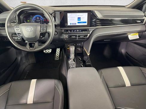 Used 2025 Toyota Camry SE FWD image 22