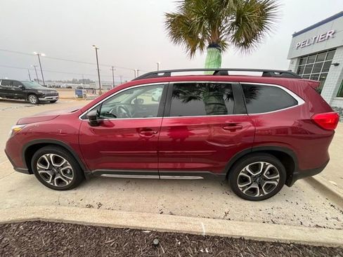 Used 2024 Subaru Ascent Limited w/ Technology Package image 4