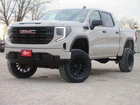 New 2026 GMC Sierra 1500 Pro w/ Graphite Edition image 8