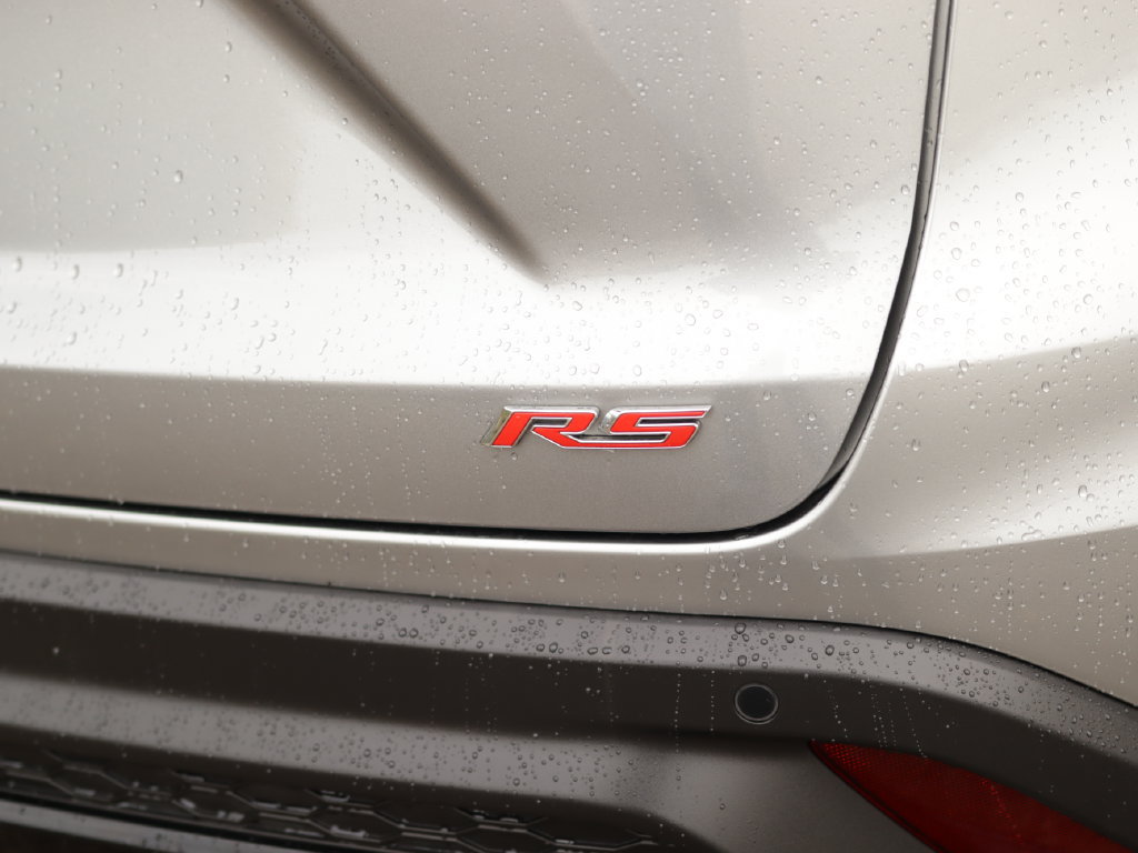Used 2025 Chevrolet Trax RS w/ Sunroof Package FWD image 34