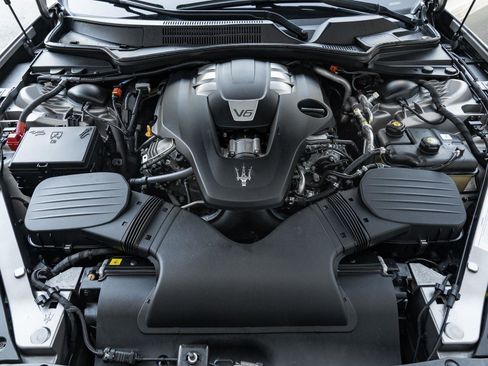 Used 2022 Maserati Quattroporte GT image 35