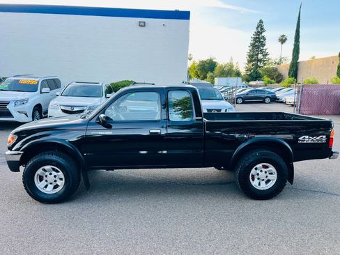 Used 1996 Toyota Tacoma 4x4 Xtracab V6 image 5
