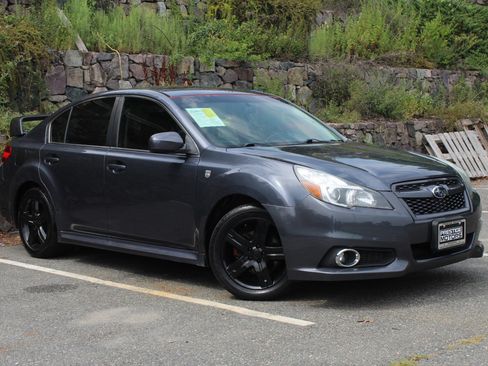 Used 2014 Subaru Legacy 2.5i Premium w/ Moonroof Package AWD/4WD image 4