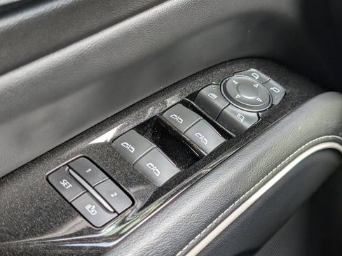 Certified 2022 Cadillac Escalade Luxury AWD/4WD image 29